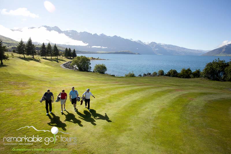 Golfing in Queenstown Golfing in Queenstown
